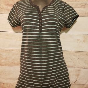 Crushing Hearts striped top Size: Large